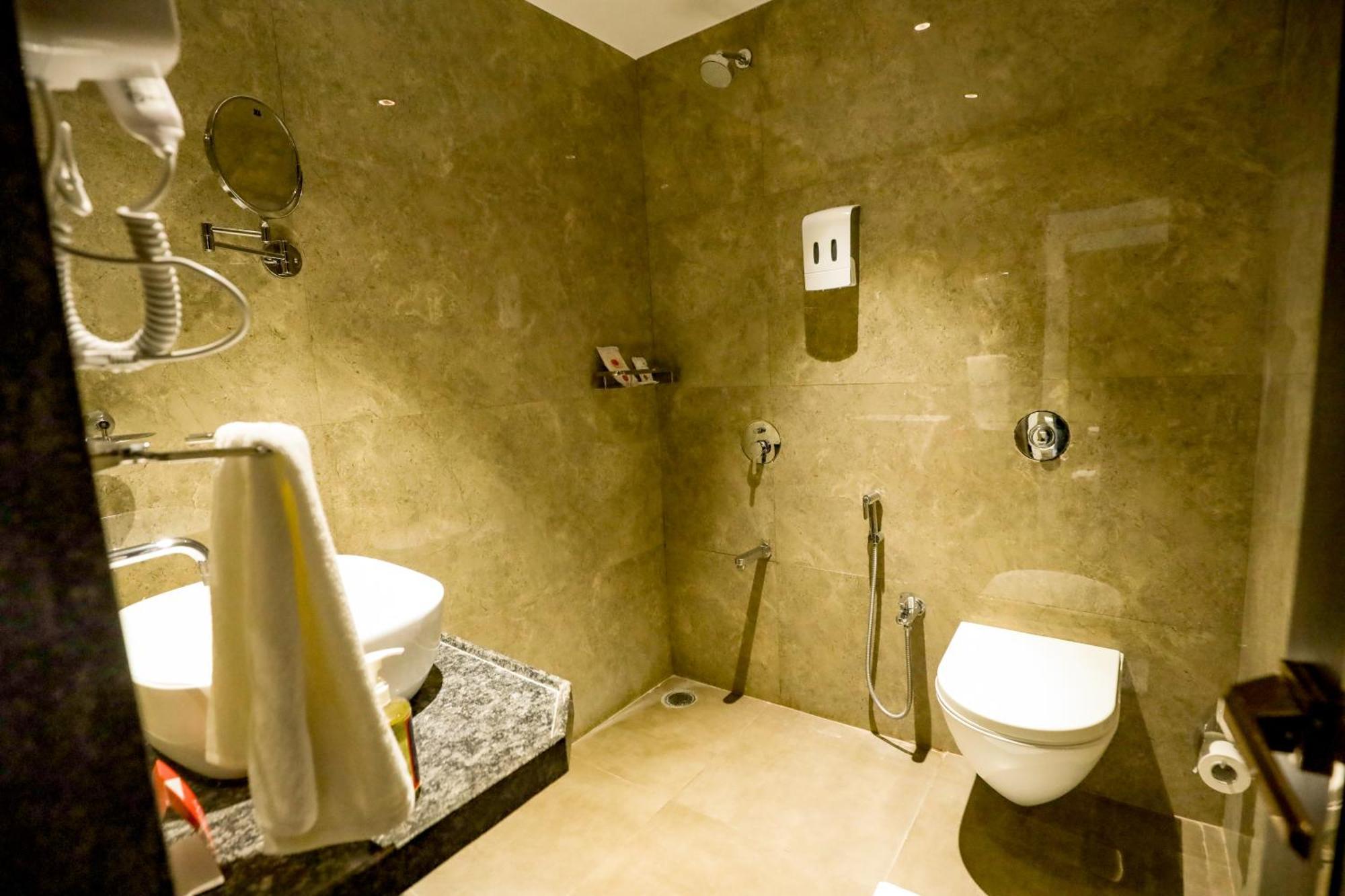 Spree Manor Hotel アウランガーバード エクステリア 写真